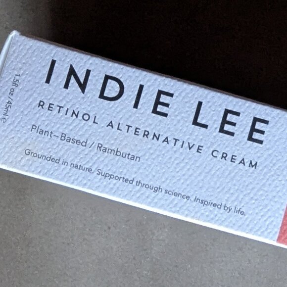 Indie Lee | Retinol Alternative Cream - Picture 4 of 16